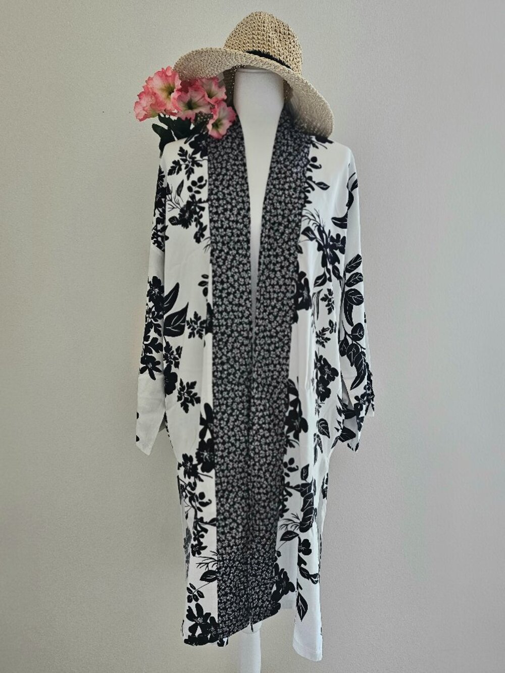 Lulus Floral Print Open Front Kimono Cardigan NWOT - One Size/OS